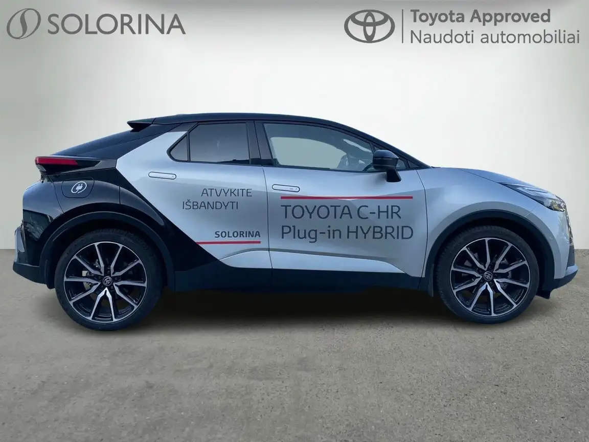 TOYOTA C-HR