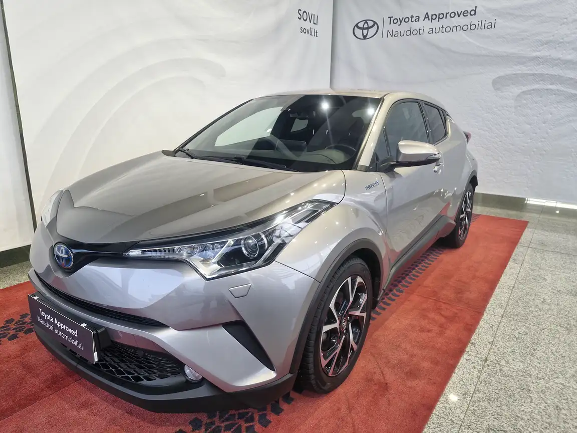 TOYOTA C-HR