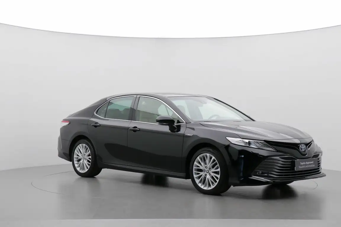 TOYOTA CAMRY