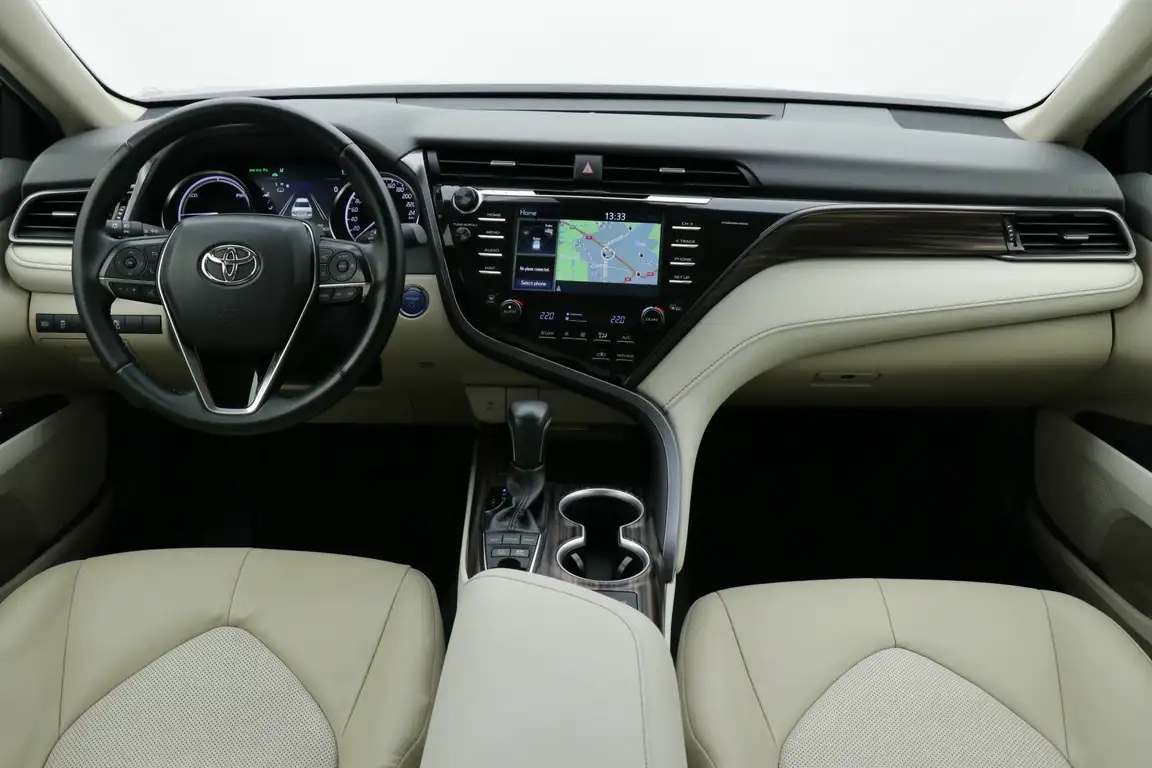 TOYOTA CAMRY