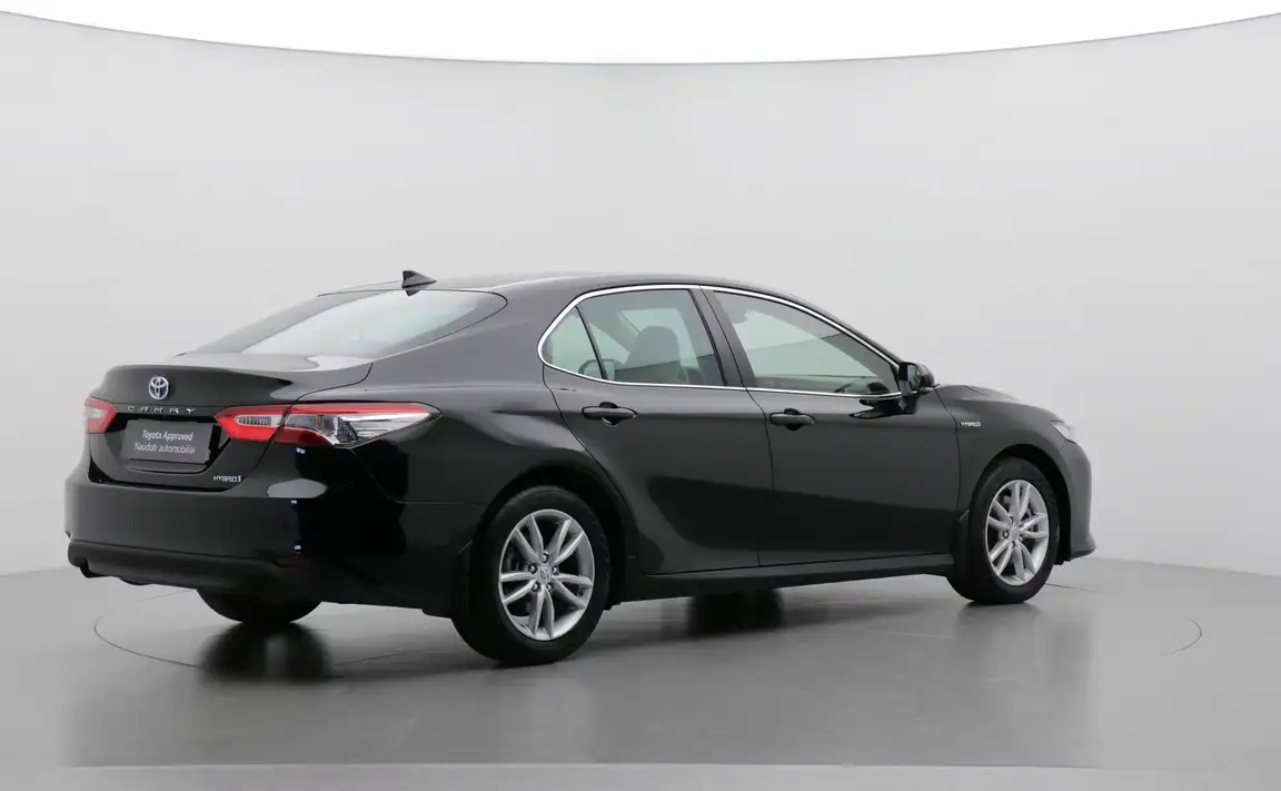 TOYOTA CAMRY