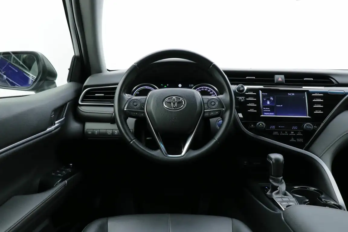 TOYOTA CAMRY