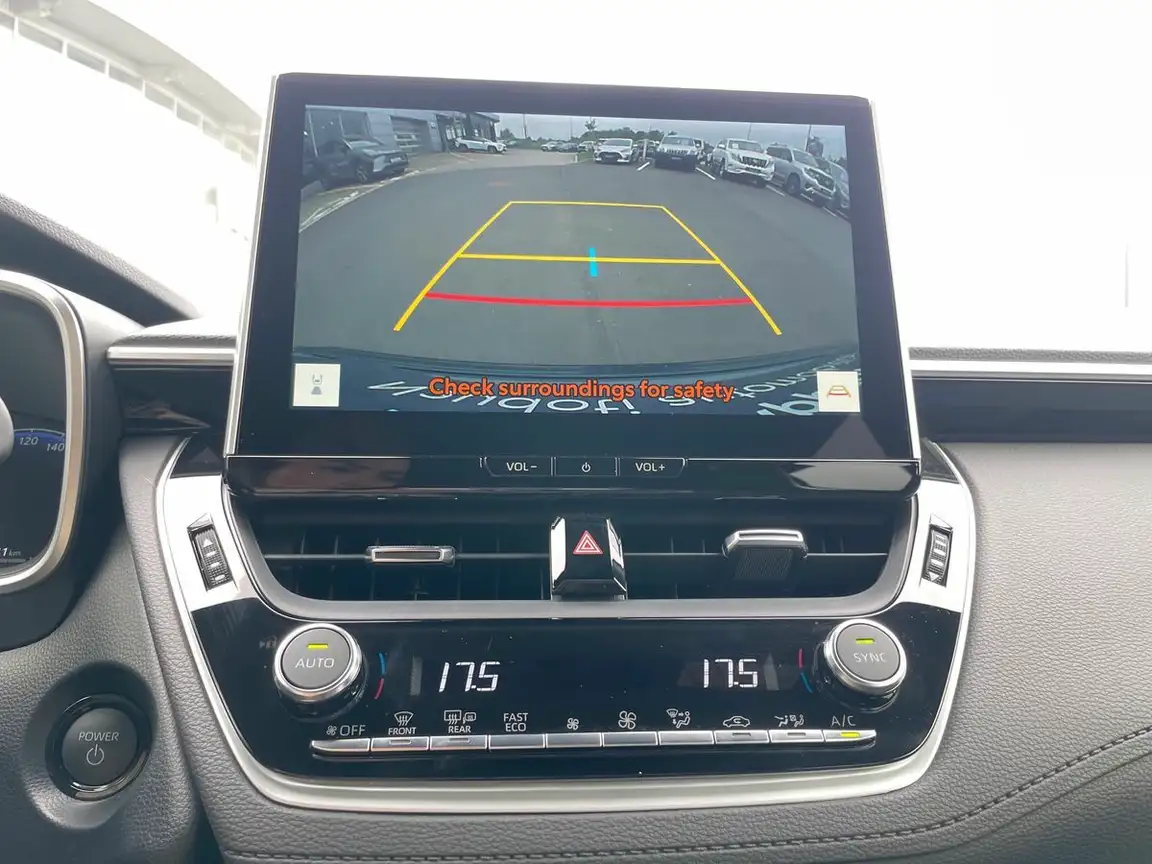 TOYOTA COROLLA CROSS