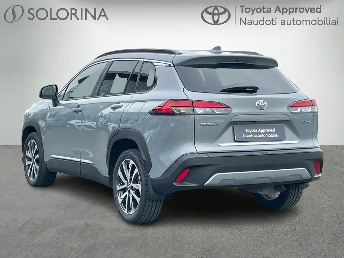 TOYOTA COROLLA CROSS