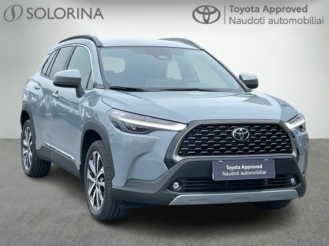 TOYOTA COROLLA CROSS