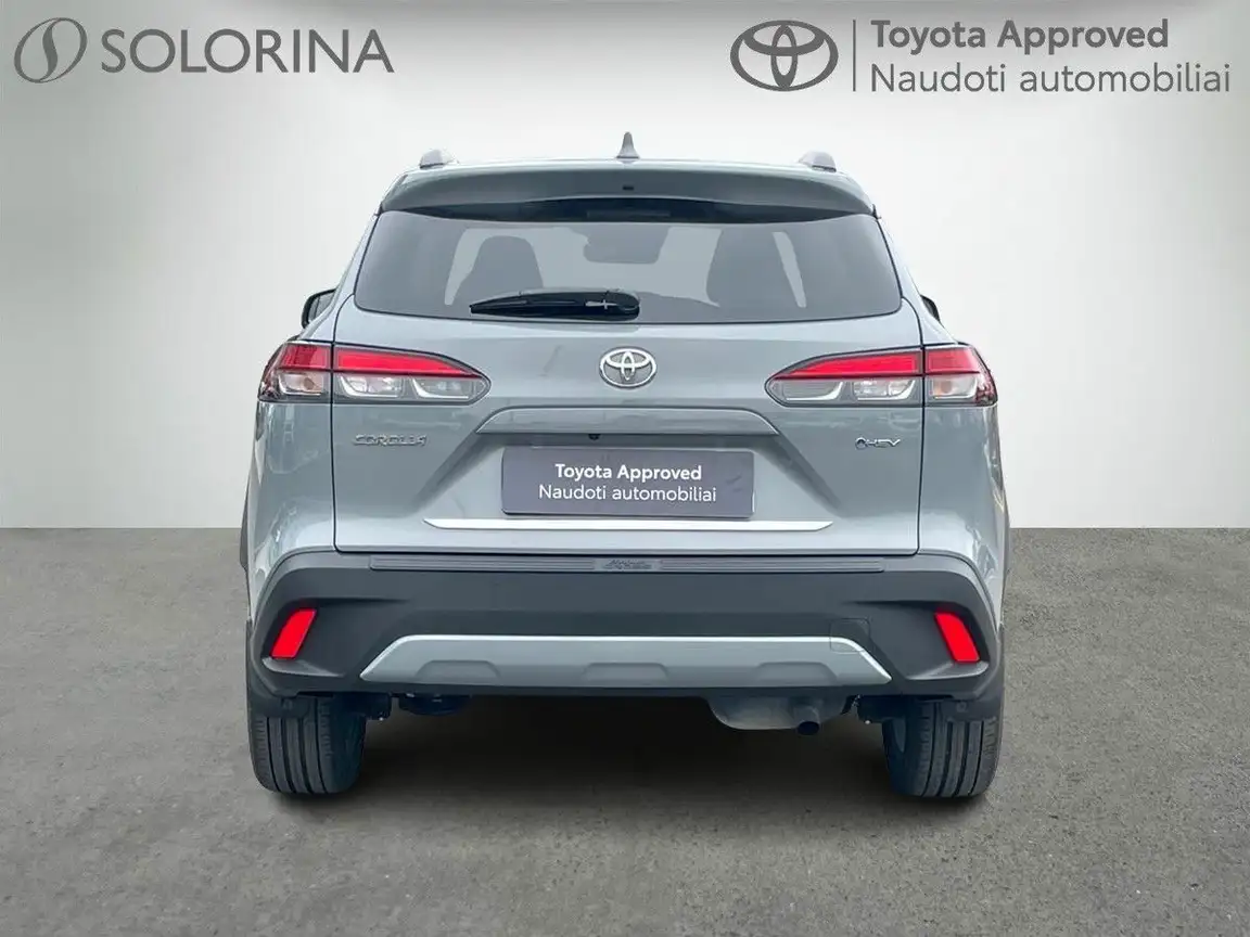 TOYOTA COROLLA CROSS