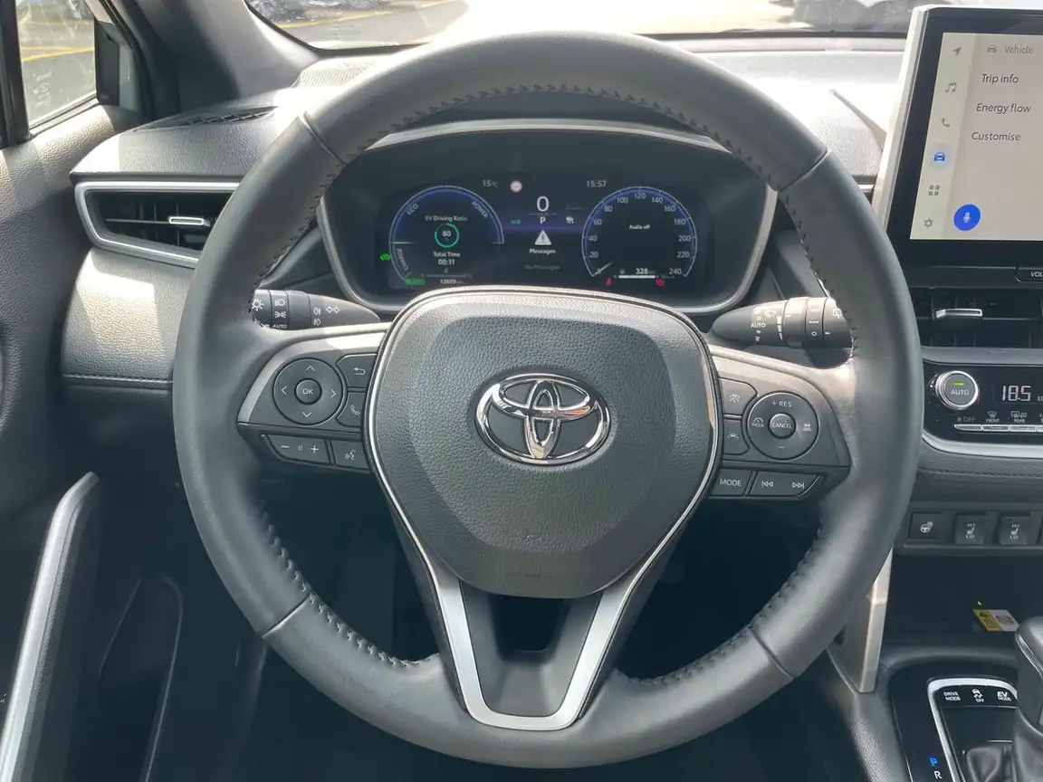 TOYOTA COROLLA CROSS