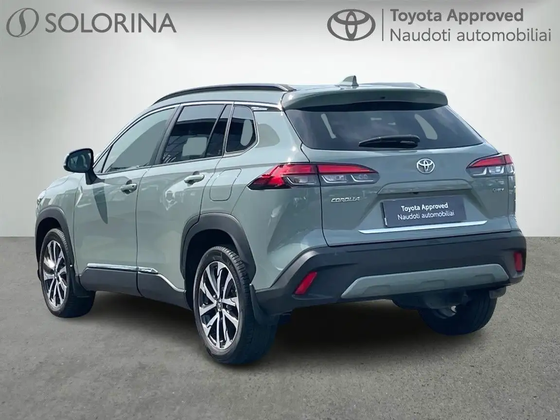TOYOTA COROLLA CROSS