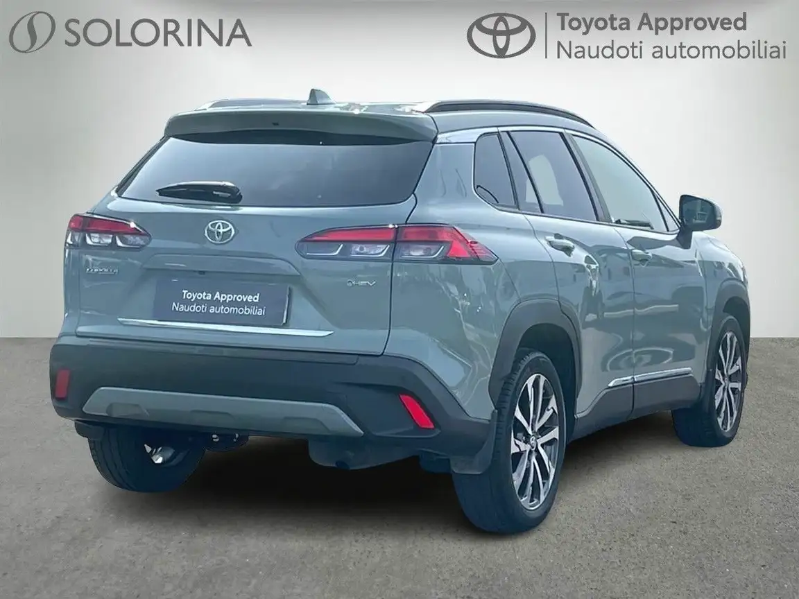 TOYOTA COROLLA CROSS