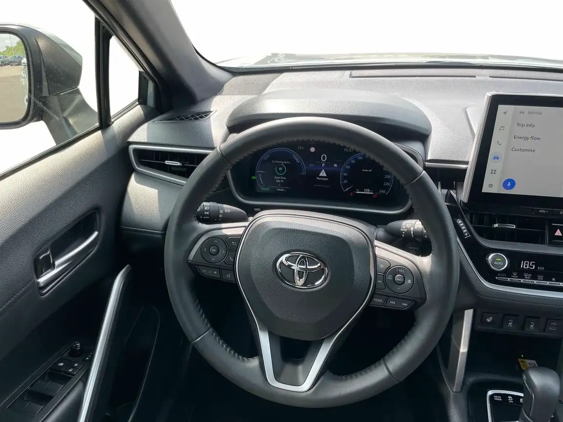 TOYOTA COROLLA CROSS