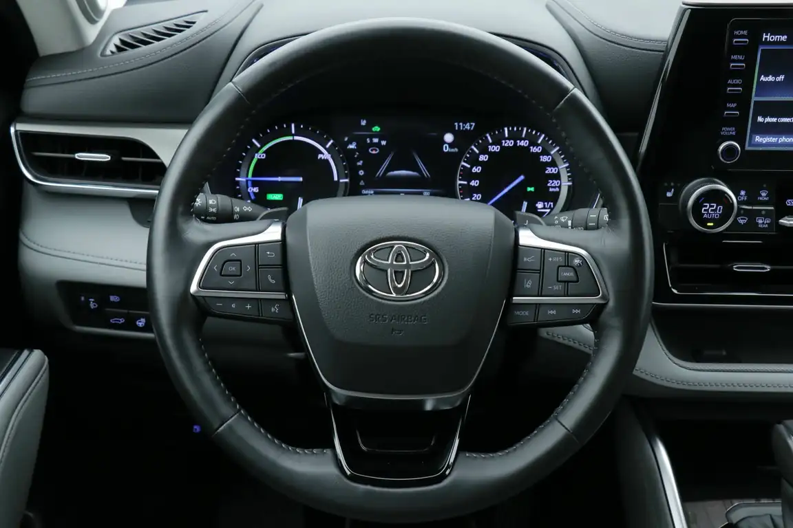 TOYOTA HIGHLANDER