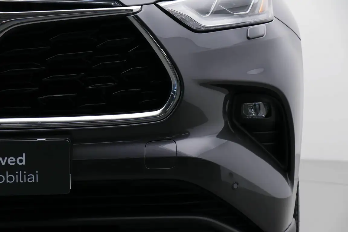 TOYOTA HIGHLANDER