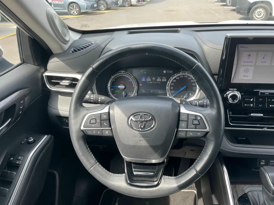 TOYOTA HIGHLANDER