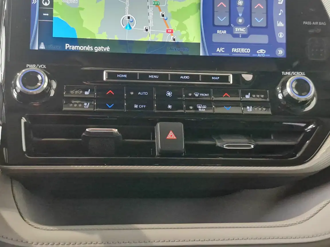 TOYOTA HIGHLANDER