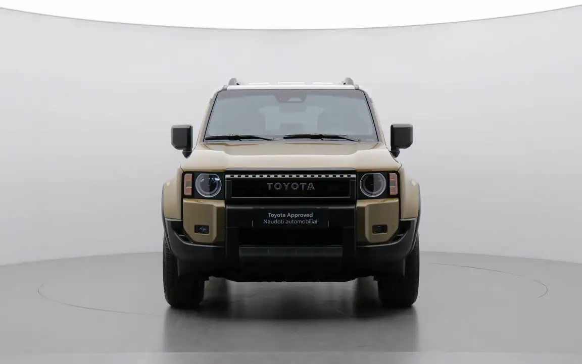 TOYOTA LAND CRUISER