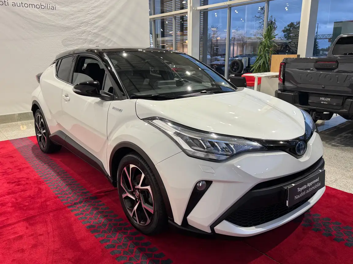 TOYOTA C-HR