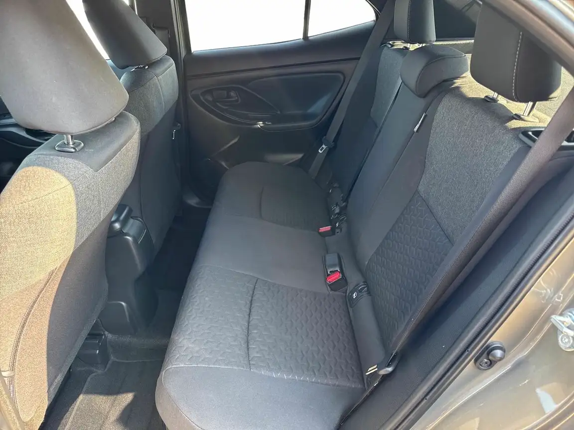 TOYOTA YARIS