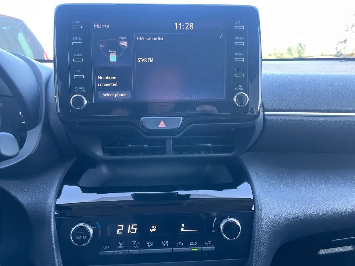 TOYOTA YARIS CROSS
