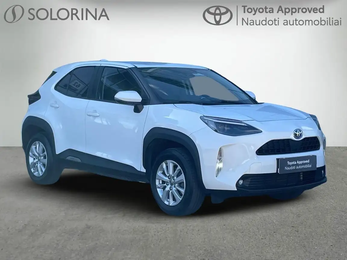 TOYOTA YARIS CROSS