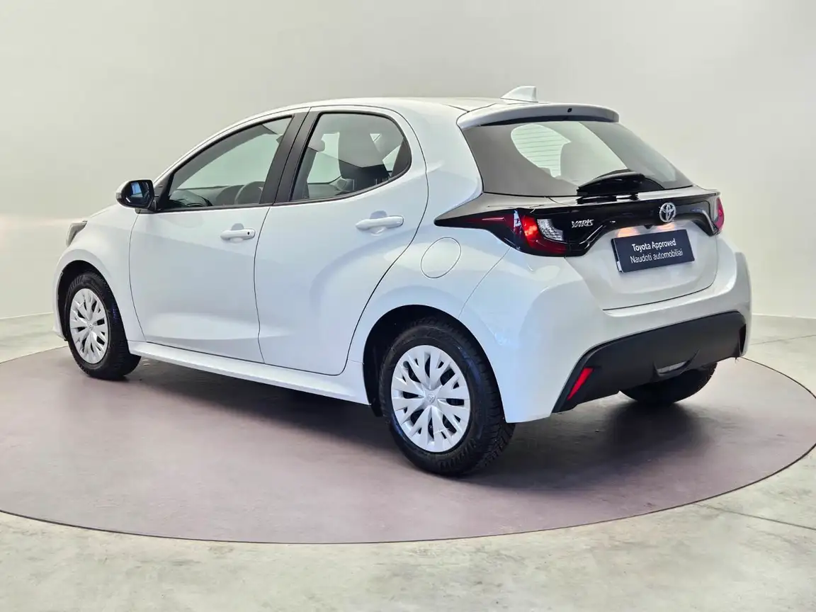 TOYOTA YARIS