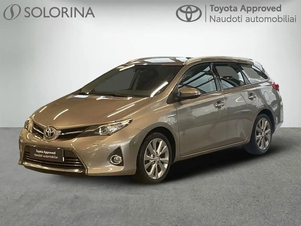 TOYOTA AURIS