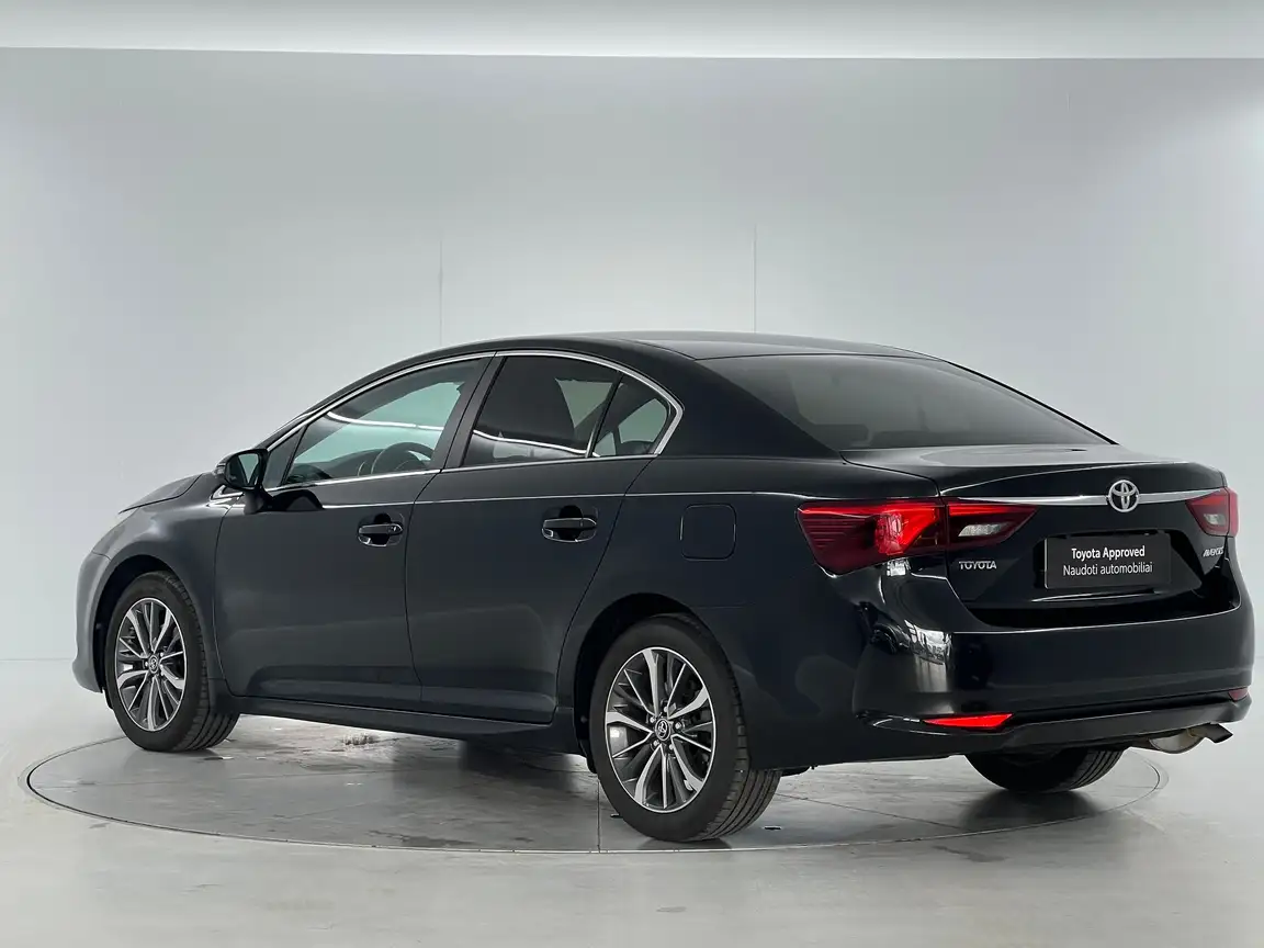 TOYOTA AVENSIS