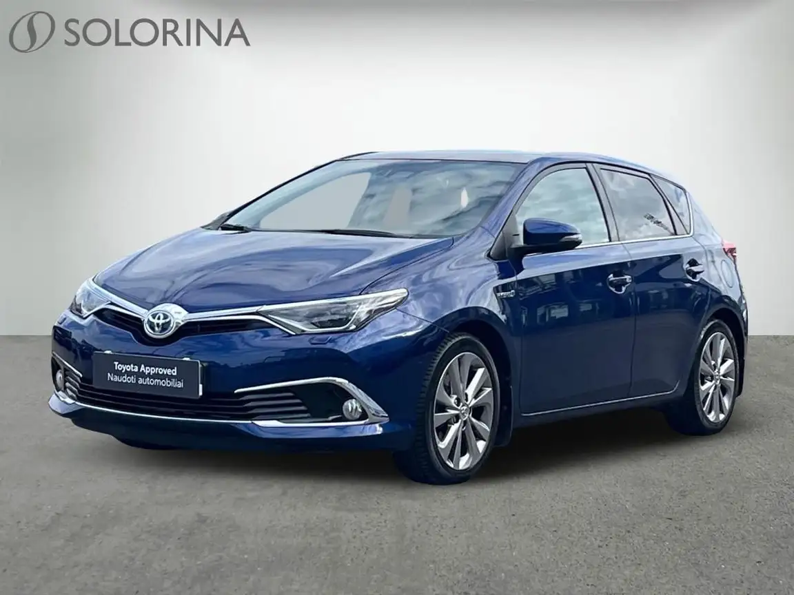 TOYOTA AURIS