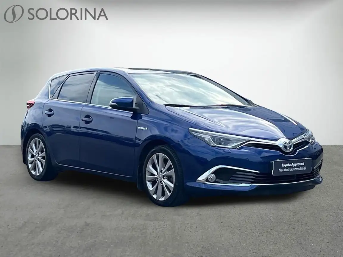 TOYOTA AURIS