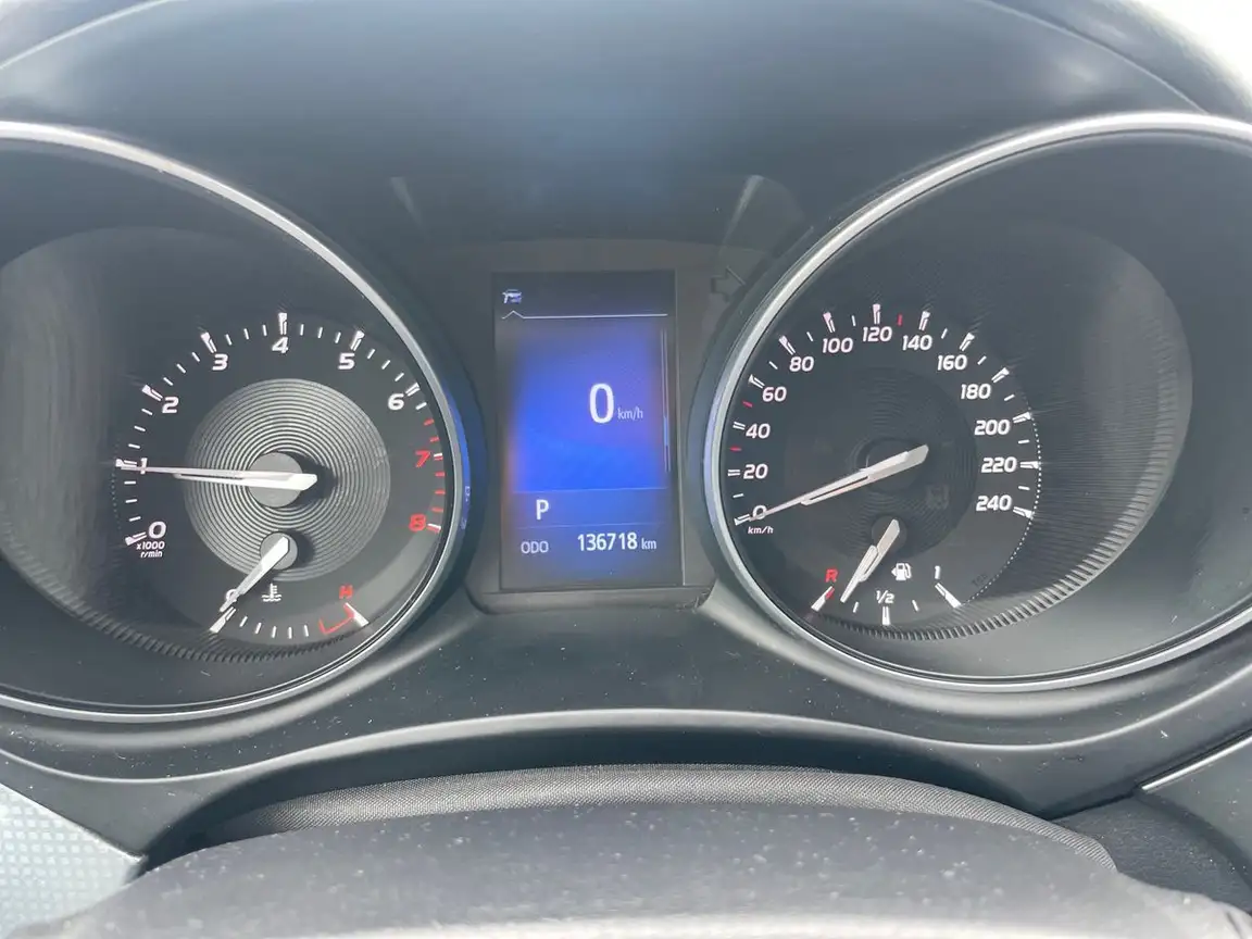 TOYOTA AVENSIS