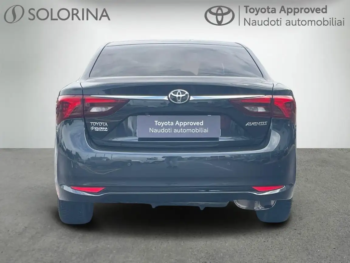 TOYOTA AVENSIS