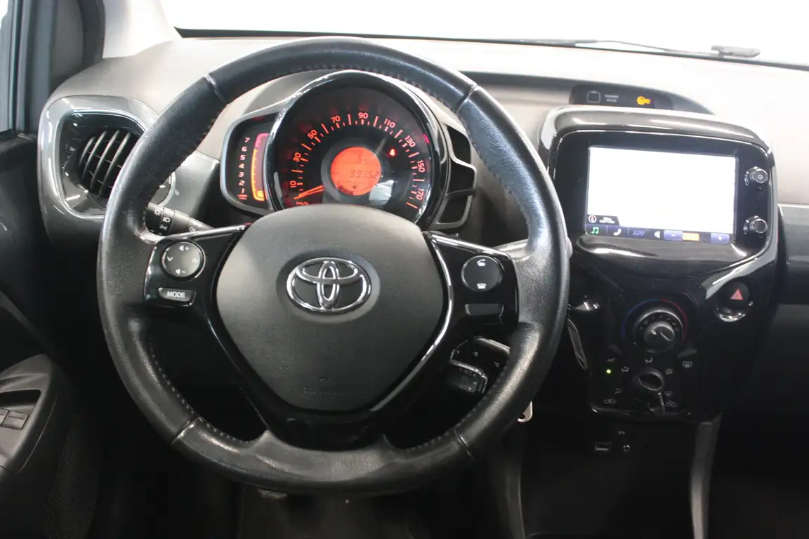 TOYOTA AYGO