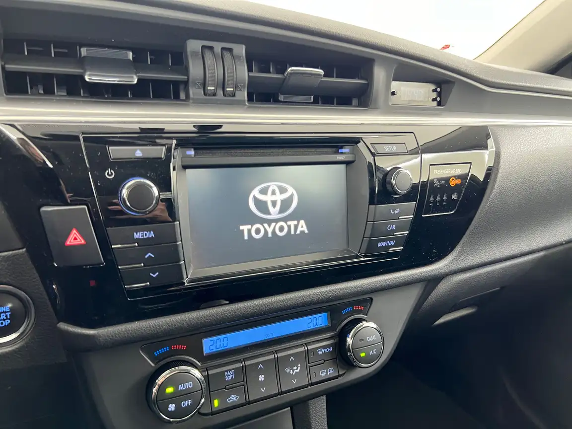 TOYOTA COROLLA