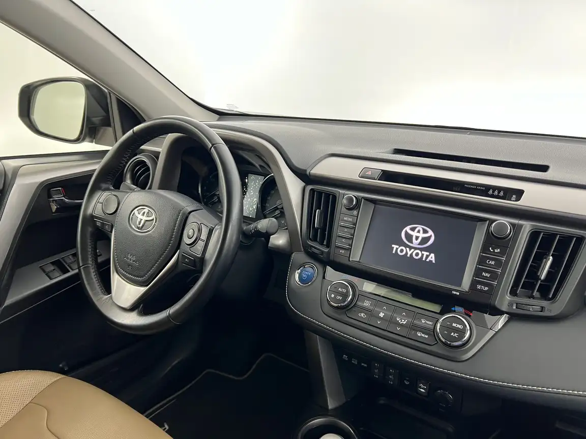 TOYOTA RAV4