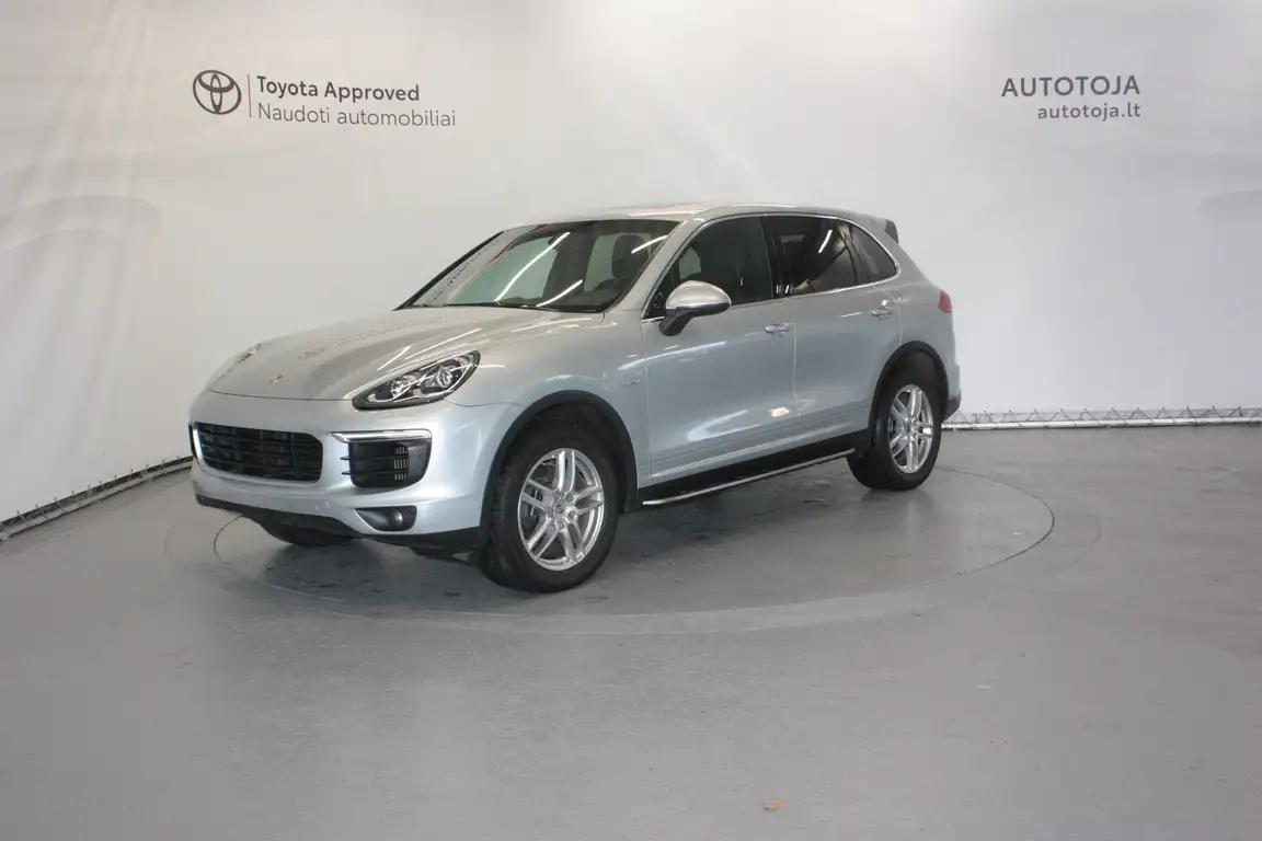 PORSCHE CAYENNE