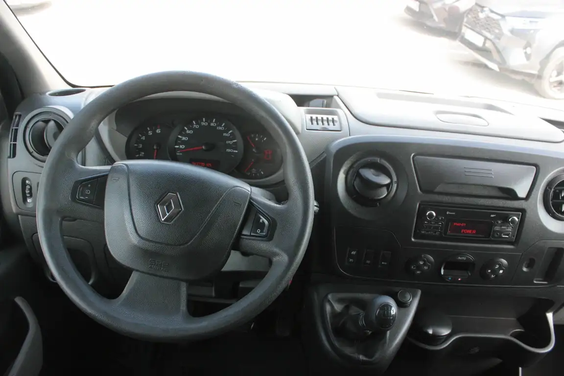 RENAULT MASTER