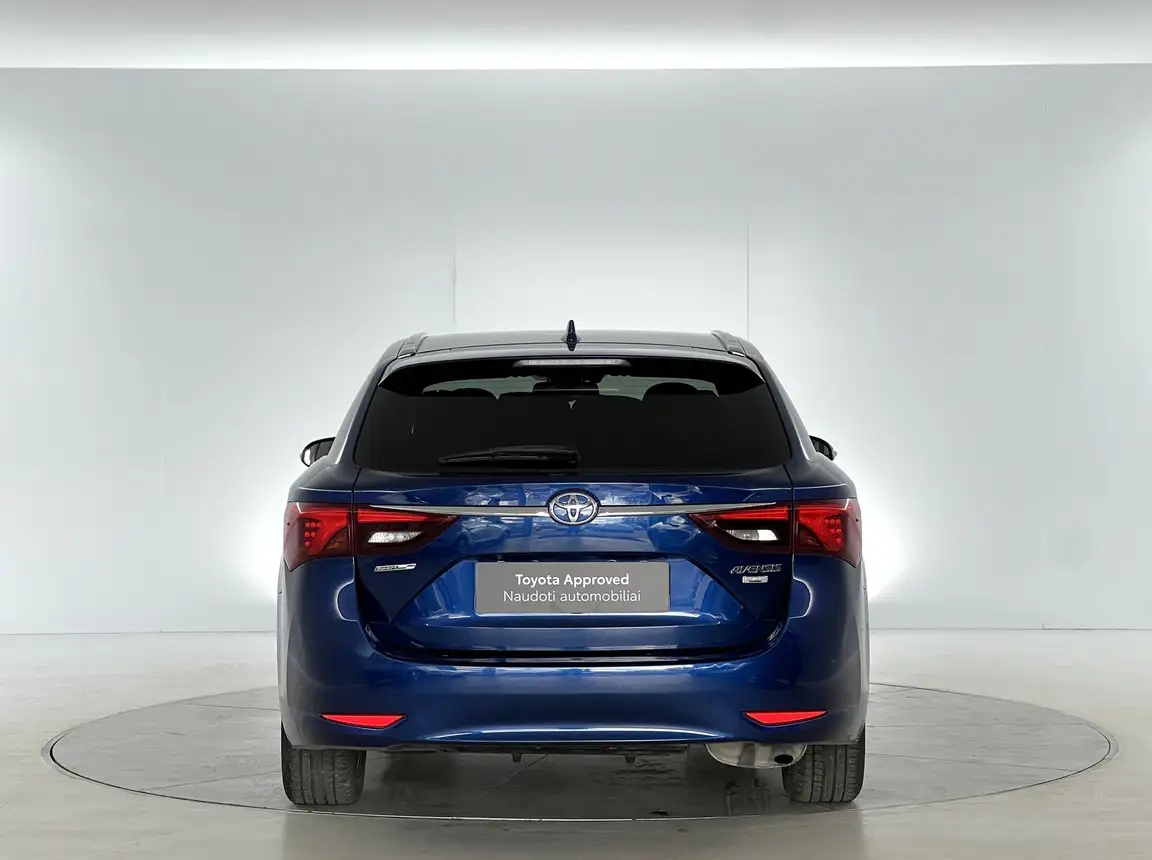 TOYOTA AVENSIS