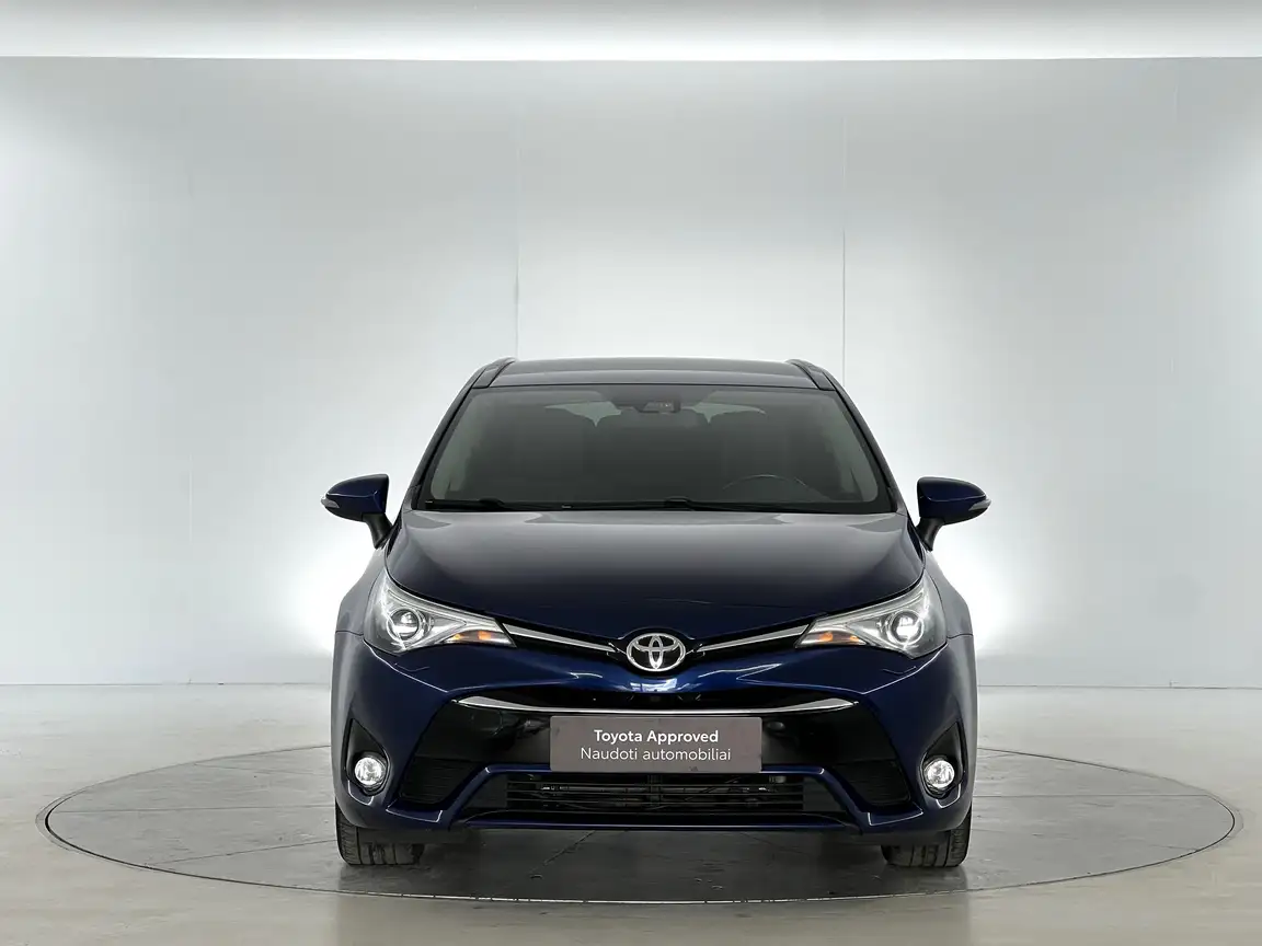 TOYOTA AVENSIS