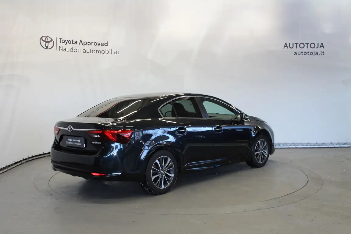 TOYOTA AVENSIS