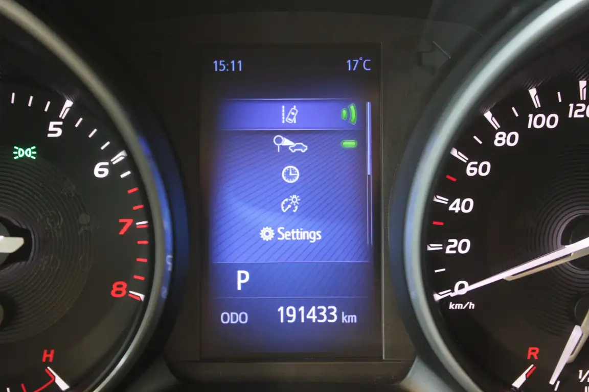 TOYOTA AVENSIS