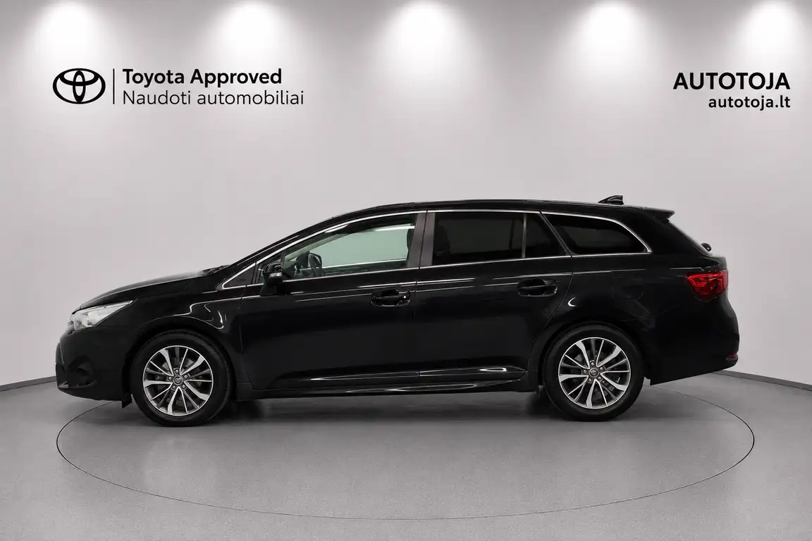 TOYOTA AVENSIS