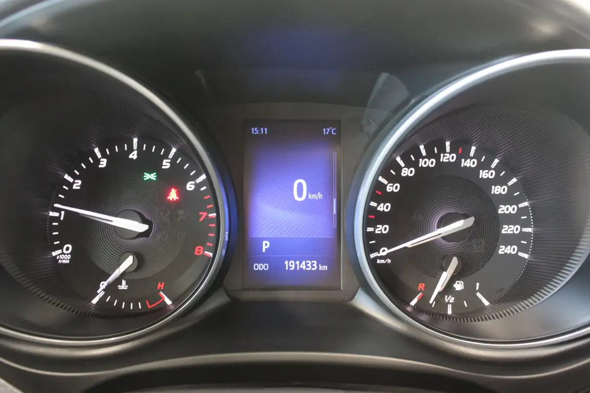 TOYOTA AVENSIS