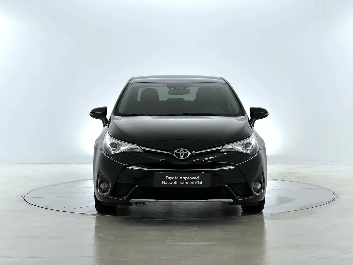 TOYOTA AVENSIS