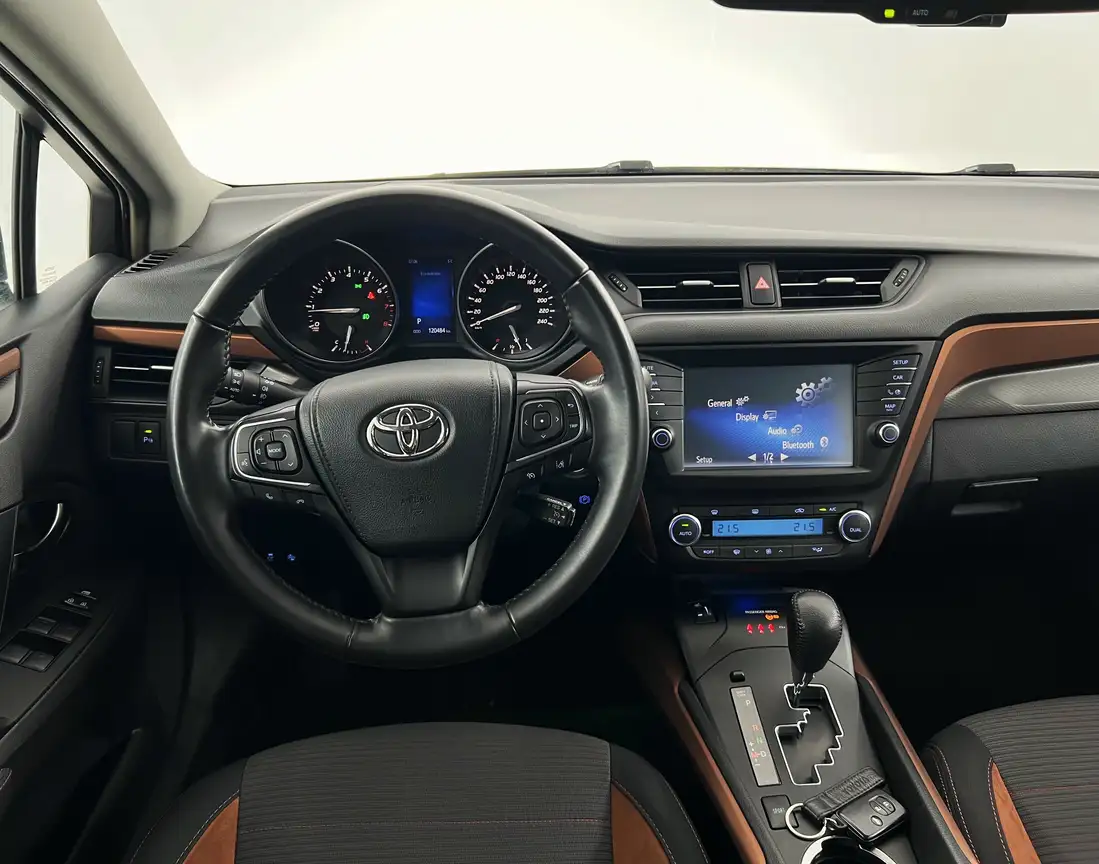 TOYOTA AVENSIS