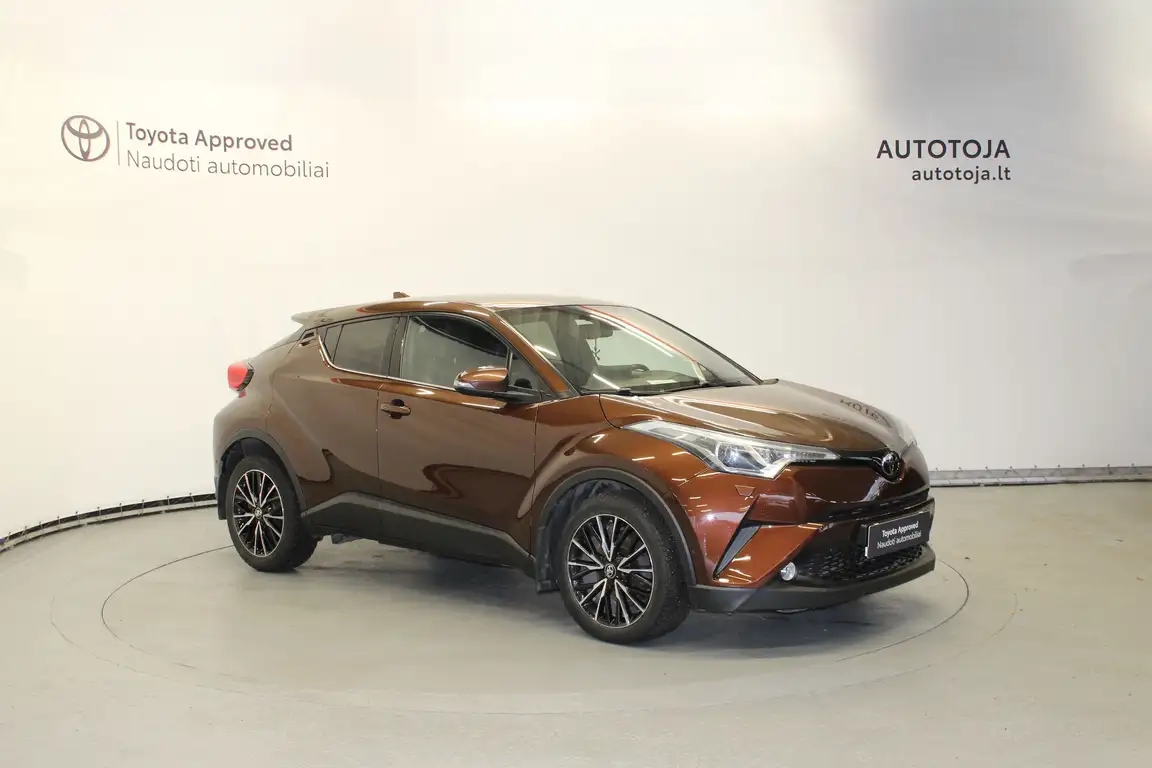 TOYOTA C-HR