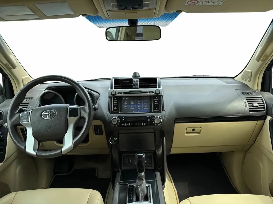 TOYOTA LAND CRUISER