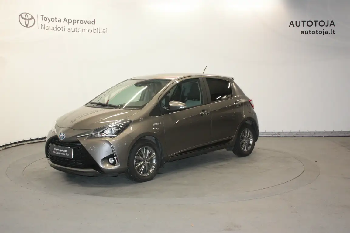TOYOTA YARIS