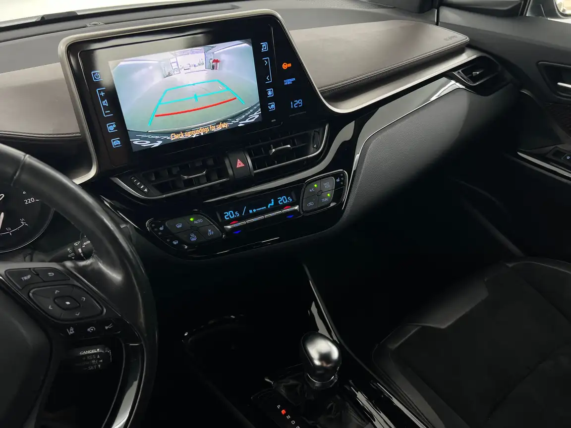 TOYOTA C-HR