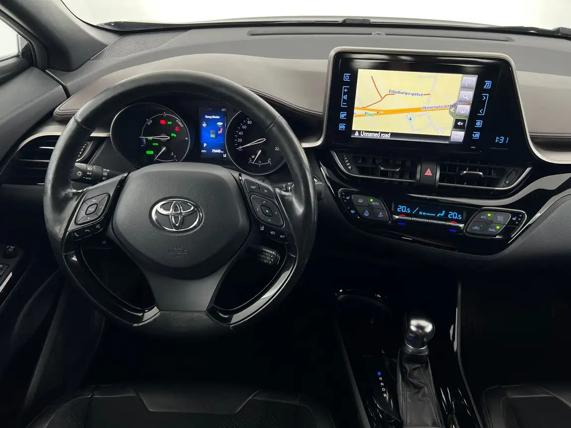 TOYOTA C-HR