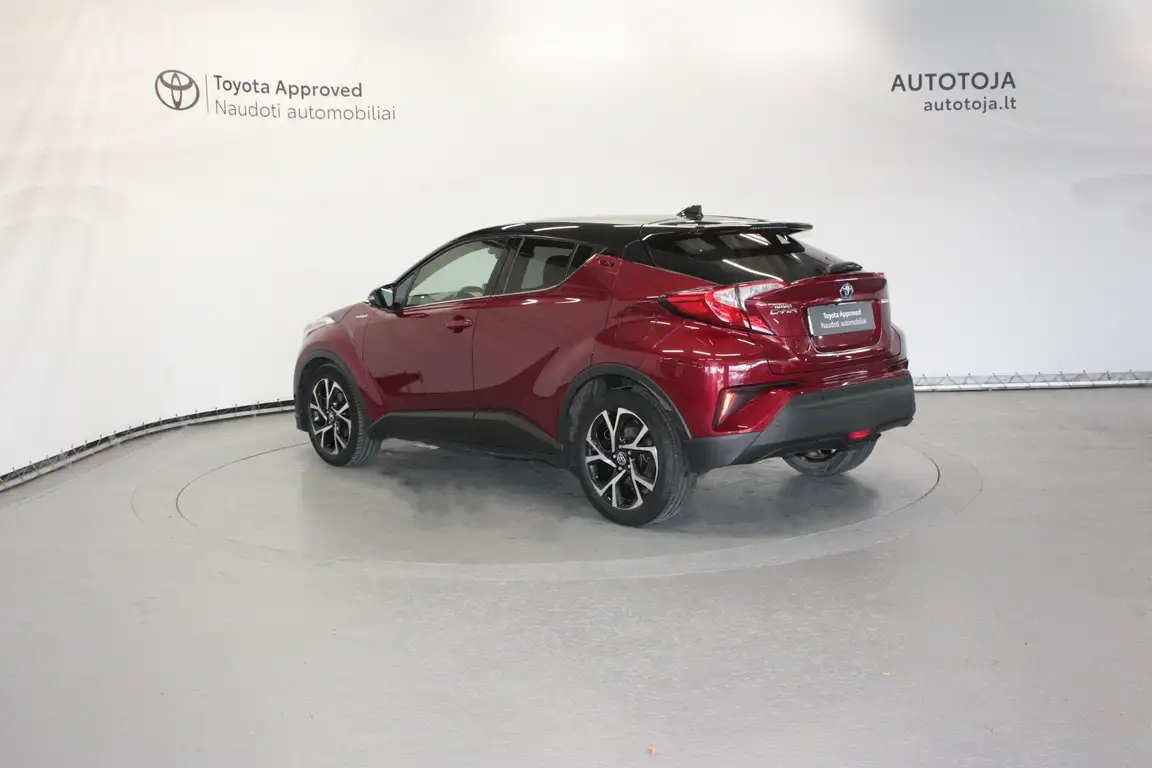 TOYOTA C-HR