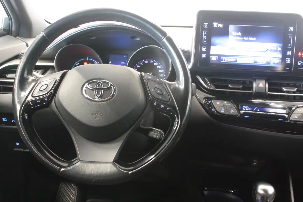 TOYOTA C-HR